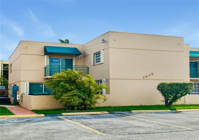 1925 Sw 118Th Ct