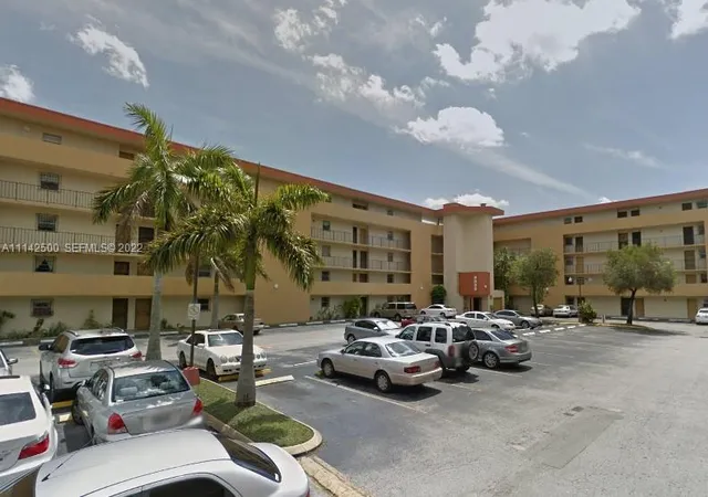 8889 Fontainebleau Blvd