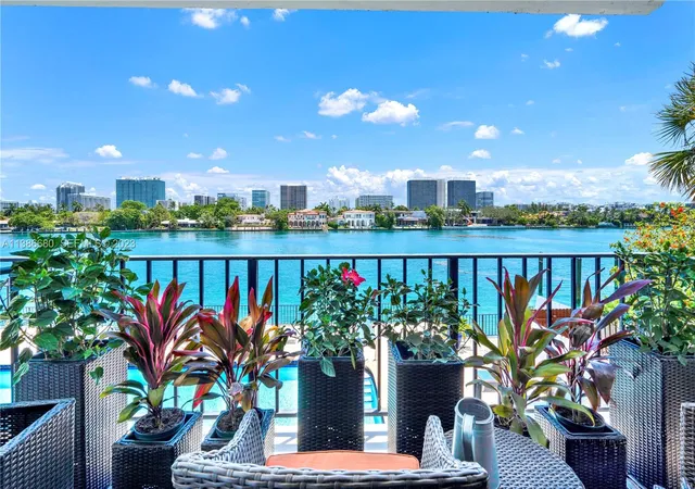 10101-e-bay-harbor-dr-208-bay-harbor-islands-fl-33154/hzid_afd3615b