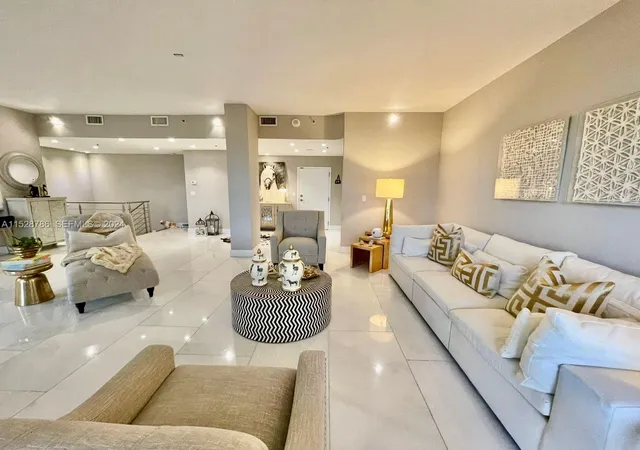 20225-ne-34th-ct-2716-aventura-fl-33180/hzid_3ea16bed