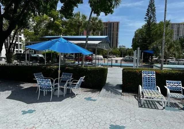 17560-atlantic-blvd-301-sunny-isles-beach-fl-33160/hzid_516d4405