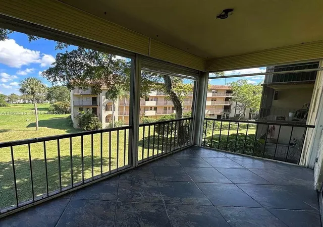 6201-n-falls-cir-dr-304-lauderhill-fl-33319/hzid_1f355cad