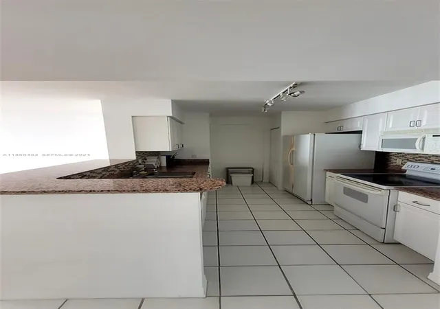 1155-brickell-bay-dr-2805-miami-fl-33131/hzid_fe9e88d4