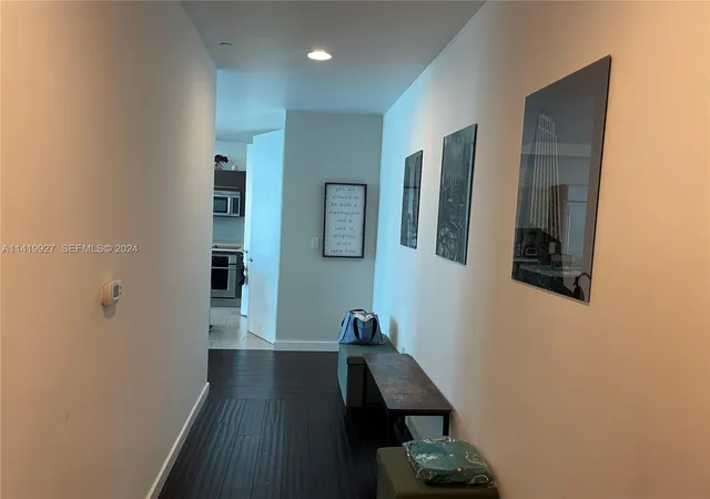 55-se-6th-st-ph4307-miami-fl-33131/hzid_3c9750f1