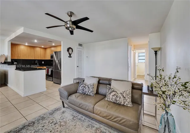 1811-jefferson-st-606-hollywood-fl-33020/hzid_51bbeb52