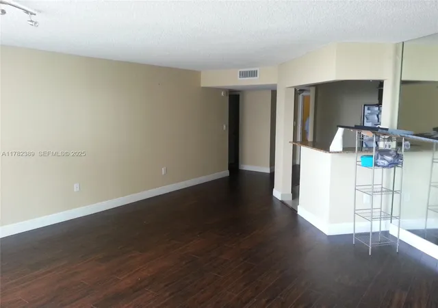 2750-ne-183rd-st-2607-aventura-fl-33160/hzid_62b74783