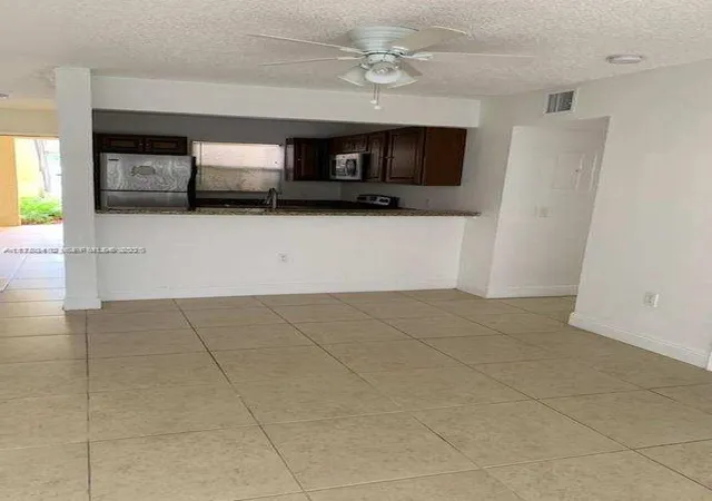 1522-lake-crystal-dr-b-b-west-palm-beach-fl-33411/hzid_830f2c20