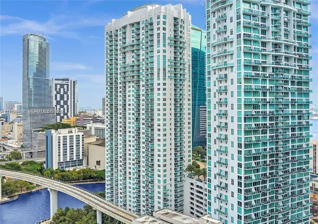 31-se-5th-street-2603-miami-fl-33131/hzid_0358d879