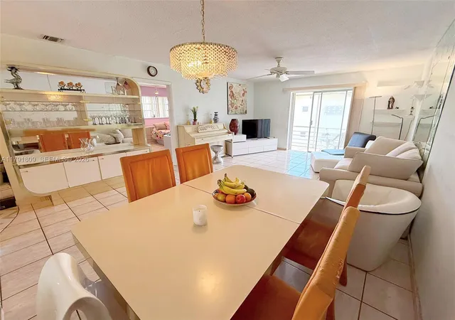 1355-ne-167th-st-302-miami-fl-33162/hzid_e3a8f734
