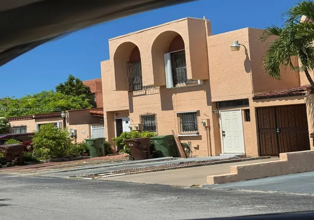 1180-w-42nd-place-1-hialeah-fl-33012/hzid_27e08fc4