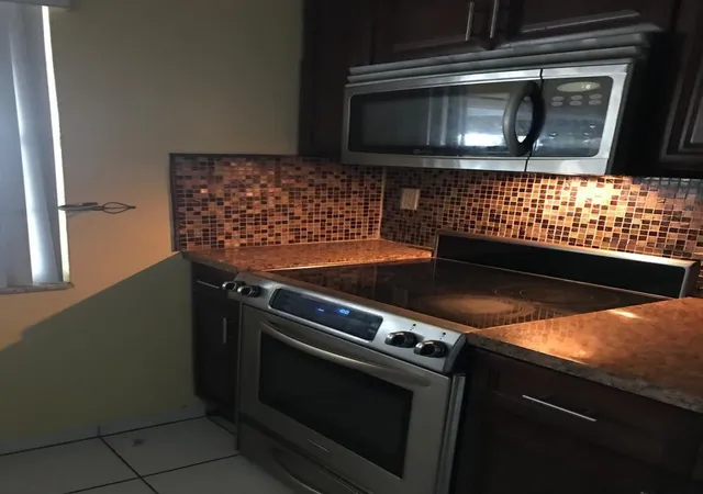 5100-sw-41st-st-110-hollywood-fl-33023/hzid_7ab2ad15