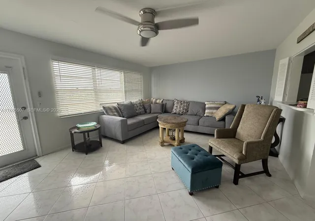 313-southampton-a-313-west-palm-beach-fl-33417/hzid_a8d54b79