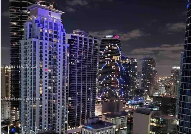 1200-brickell-bay-dr-3924-miami-fl-33131/hzid_80778df7