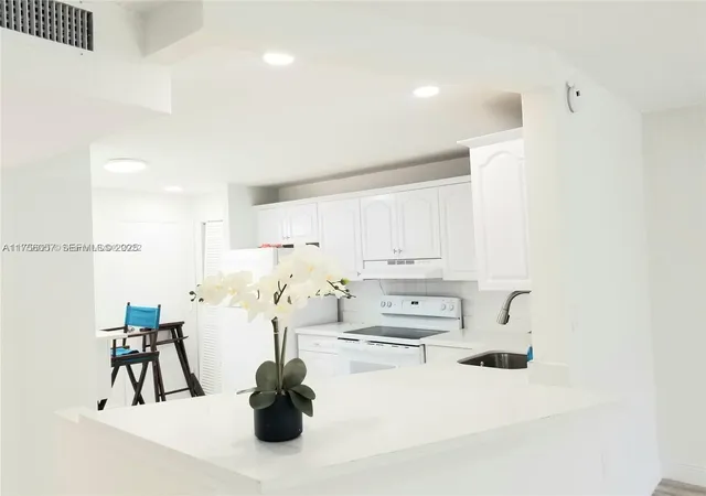 1670-ne-191st-st-404-3-miami-fl-33179/hzid_426a4b19