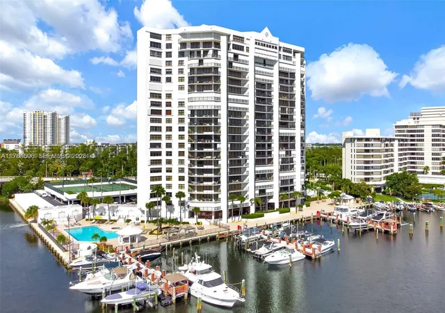 300-three-islands-blvd-108-hallandale-beach-fl-33009/hzid_893f8f60