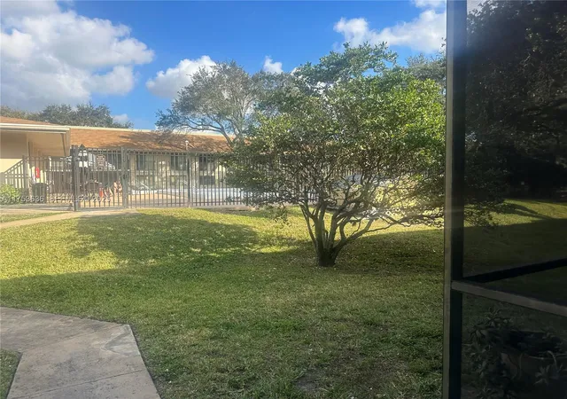 5851-washington-st-84-hollywood-fl-33023/hzid_ccf564f7