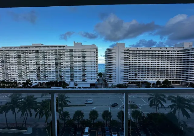 5600-collins-ave-11w-miami-beach-fl-33140/hzid_ce4d109e