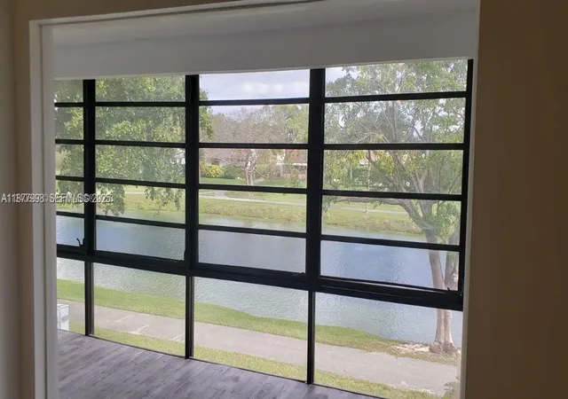 9709-hammocks-blvd-202-miami-fl-33196/hzid_54f54215
