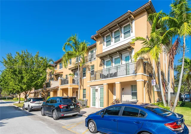 14749-sw-9th-st-3110-pembroke-pines-fl-33027/hzid_fc629d23