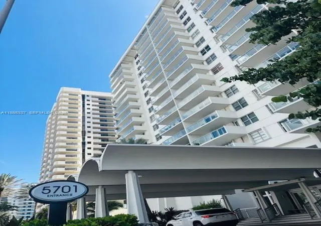 5701-collins-ave-709-miami-beach-fl-33140/hzid_c3de2d96