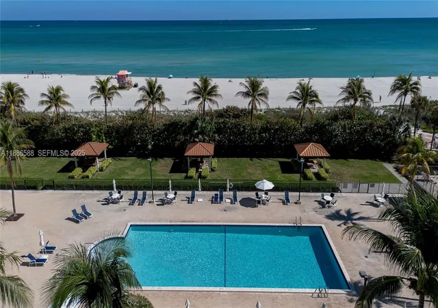 2625-collins-ave-608-miami-beach-fl-33140/hzid_5074a521