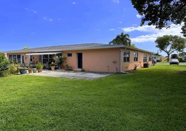 285-n-high-point-blvd-a-boynton-beach-fl-33435/hzid_30ff7511
