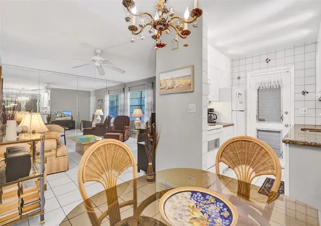 17090-ne-14th-ave-104-north-miami-beach-fl-33162/hzid_c60c6895