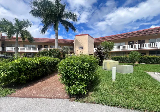 8851-sunrise-lakes-blvd-109-sunrise-fl-33322/hzid_d80c873c