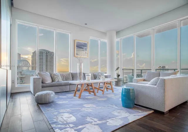 900-brickell-key-blvd-2204-miami-fl-33131/hzid_52c78991