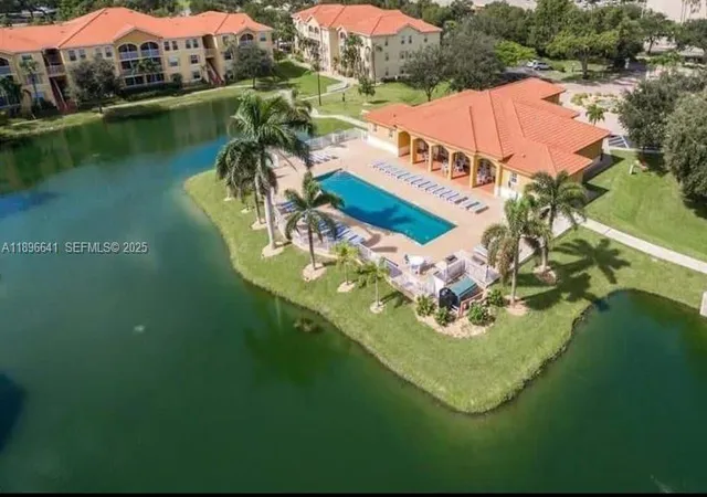 4122-residence-dr-102-fort-myers-fl-33901/hzid_181eaf33