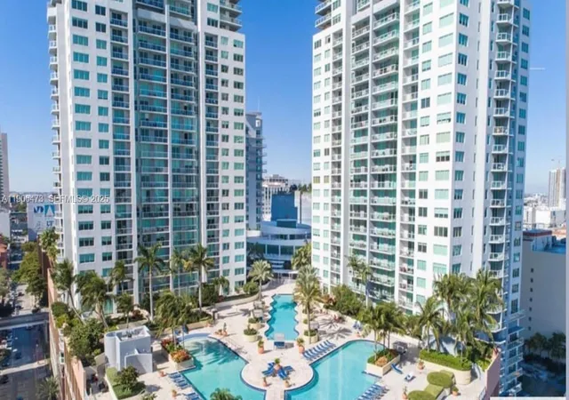 253-ne-2nd-st-632-miami-fl-33132/hzid_6935bde0