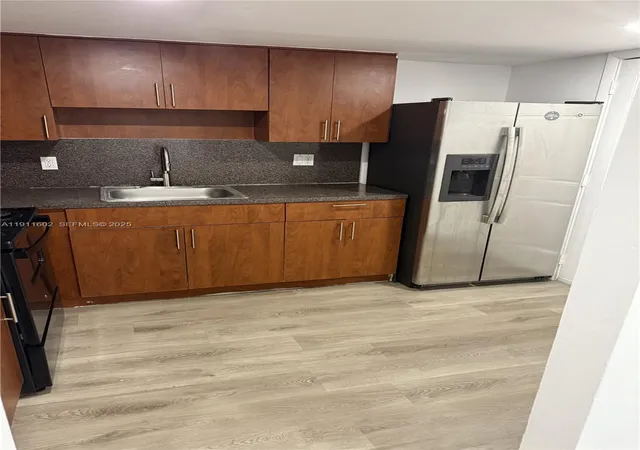 1200-sw-50th-ave-208-3-north-lauderdale-fl-33068/hzid_e218a5cb