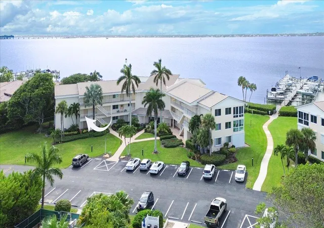 2370-ne-ocean-blvd-a201-stuart-fl-34996/hzid_fd2d7779