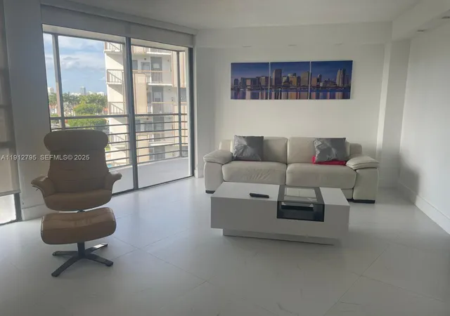 20400-w-country-club-dr-615-aventura-fl-33180/hzid_aecf090c