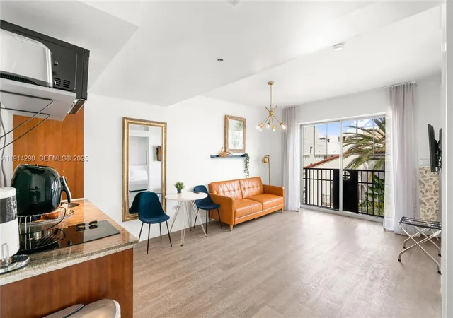 1060-ocean-dr-d307-miami-beach-fl-33139/hzid_3b2d6195