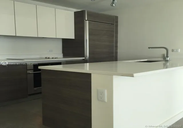 1100-s-miami-ave-2911-miami-fl-33130/hzid_c773b8e4