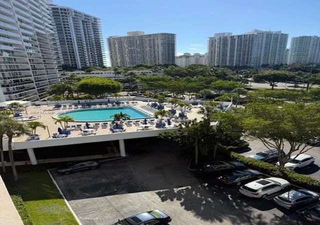 3701-n-country-club-dr-706-aventura-fl-33180/hzid_f8c35cff