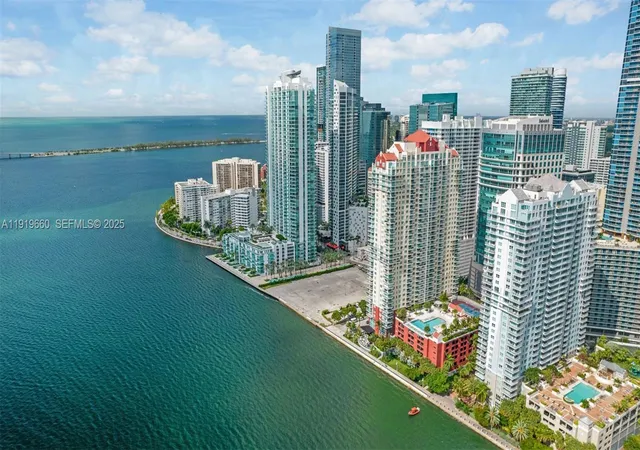 1155-brickell-bay-dr-2203-miami-fl-33131/hzid_5cc94479