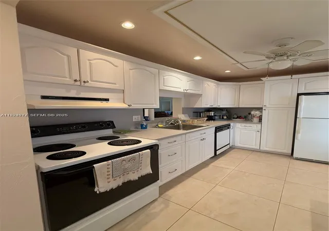 4270-nw-40th-st-202-lauderdale-lakes-fl-33319/hzid_36c52657