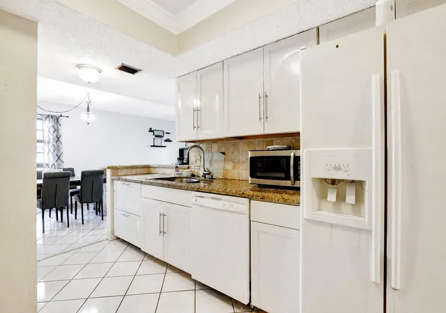 5570-nw-44th-street-518a-lauderhill-fl-33319/hzid_eb5de7eb