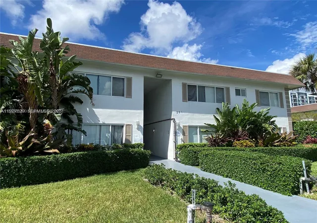 151-se-6th-ave-2-pompano-beach-fl-33060/hzid_7e6f1fef