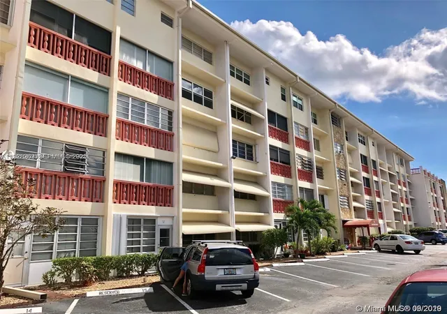 215-se-3rd-ave-407b-hallandale-beach-fl-33009/hzid_24afaed3