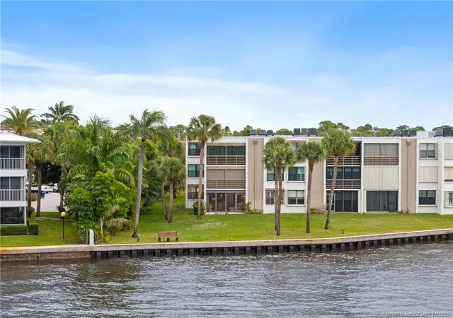 1950-sw-palm-city-rd-8-107-stuart-fl-34994/hzid_12a26a53