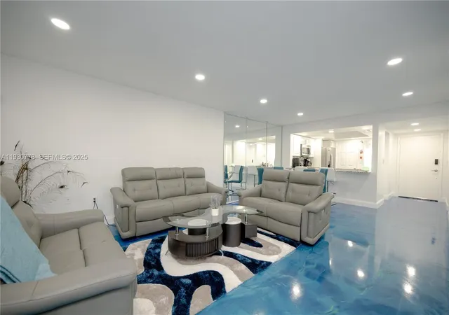 1551 Ne Miami Gdns Dr