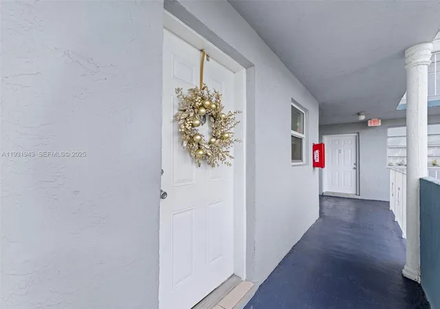 1655-w-44th-place-448-hialeah-fl-33012/hzid_21f24381