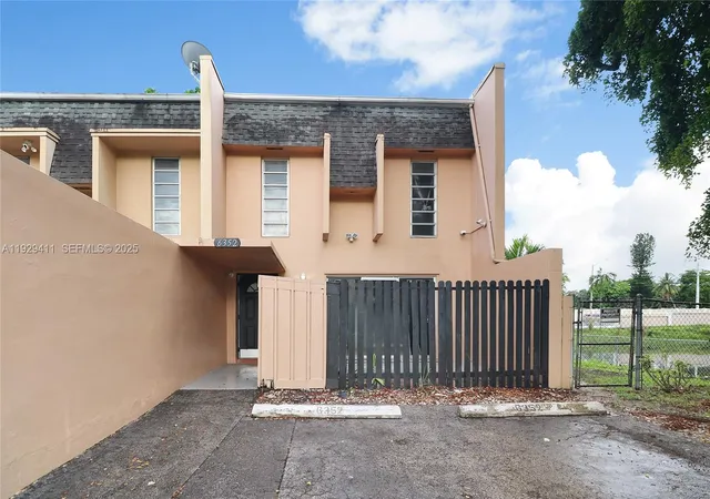6352-boulevard-of-champions-1-1-north-lauderdale-fl-33068/hzid_1aa9985d