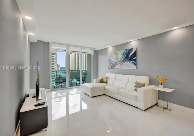 19380-collins-ave-1104-sunny-isles-beach-fl-33160/hzid_6275d642