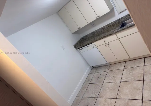 9369-fontainebleau-blvd-j107-miami-fl-33172/hzid_9d57930a