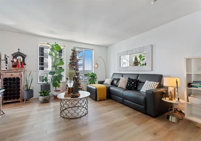 7350-sw-89th-st-1110s-miami-fl-33156/hzid_ed673fbe