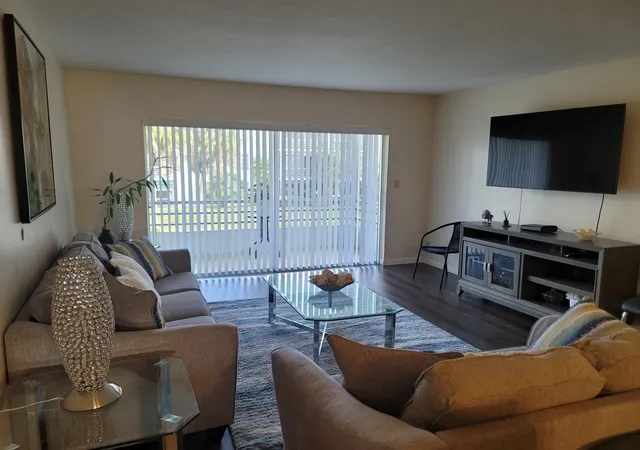 3774-inverrary-blvd-p202-lauderhill-fl-33319/hzid_de97f525